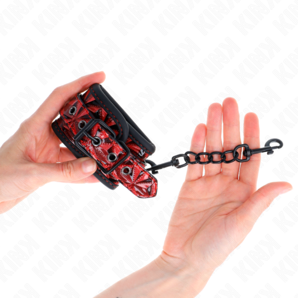 KINK - MUÑEQUERAS CON PATRÓN DE DIAMANTES ROJO OSCURO AJUSTABLE 17-26 CM X 5.5 CM - Imagen 3