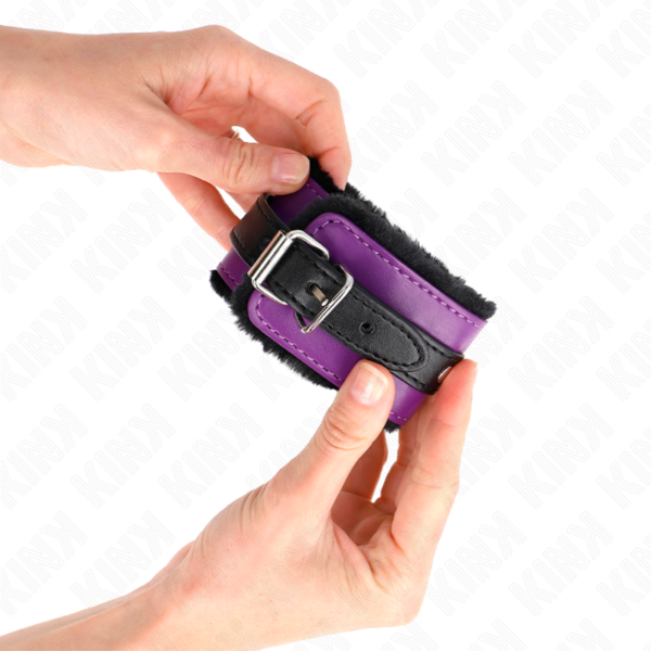 KINK - MUÑEQUERAS FORRADAS PREMIUM NEGRO CON CORREA VIOLETA / NEGRO AJUSTABLE 17-29 CM X 6 CM - Imagen 3